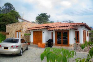 Plano y construicción para casa con diferencia entre casa modular y prefabricadaa